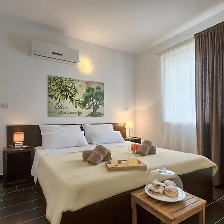 Maximus Villa *
